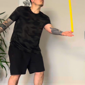 Equilibre sur un doigt