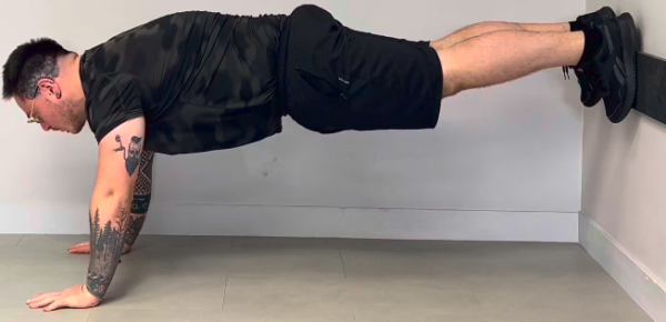 Gainage sur le mur