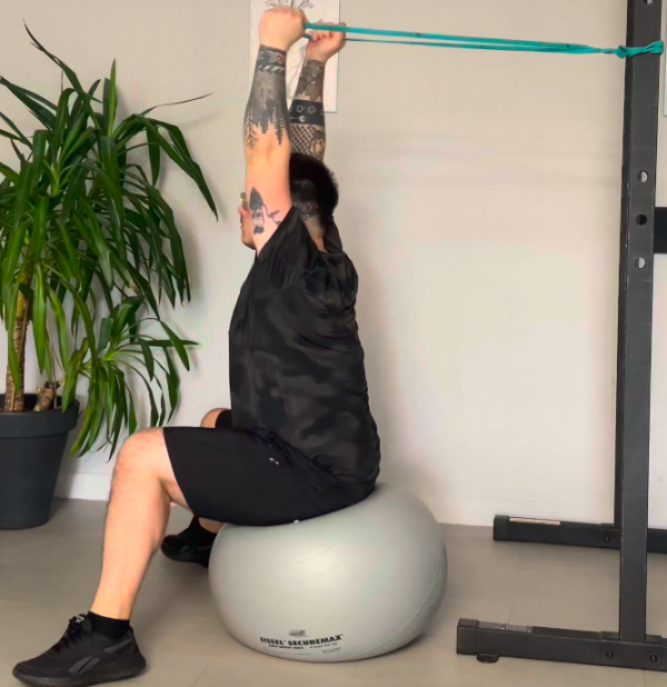 Flexion du tronc sur Swiss Ball