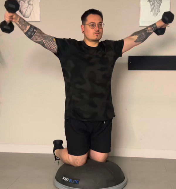 Stabilité sur Bosu avec abduction – Image 2
