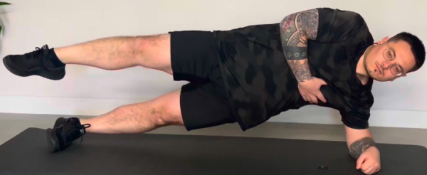 Gainage latéral avec montée de jambe