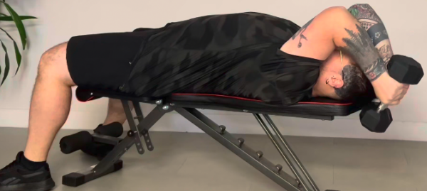 Triceps allongé