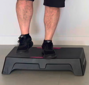 Descente du step à une jambe