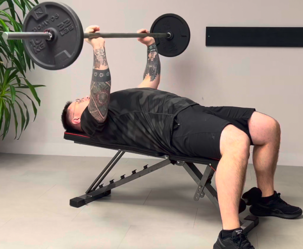 Développé couché à la barre